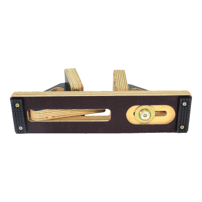 derzhatel-dvernogo-polotna-post-40_1