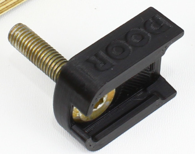 щёчка на струбцину